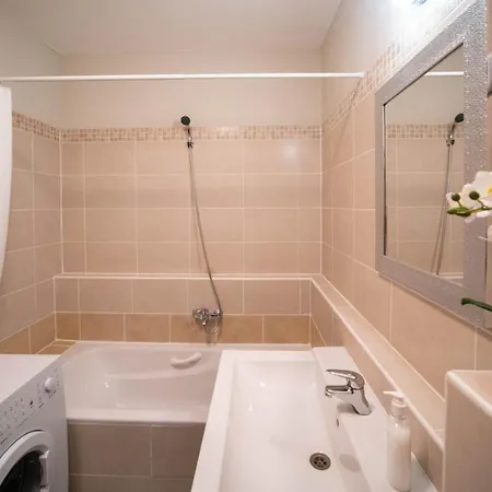 아파트 Passage For 2, Balcony, Wifi, Ac, Tv 부다페스트