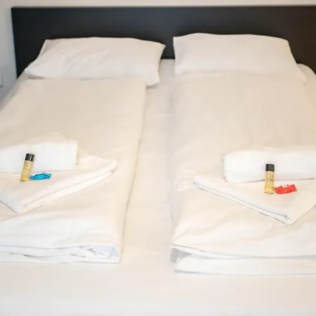 Central Passage For 2, Balcony, Wifi, Ac, Tv Apartment