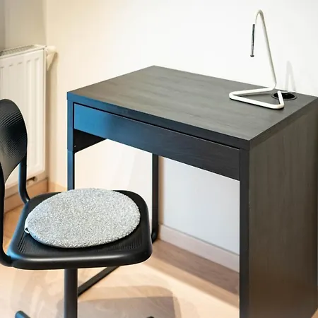 Central Passage For 2, Balcony, Wifi, Ac, Tv * Boedapest